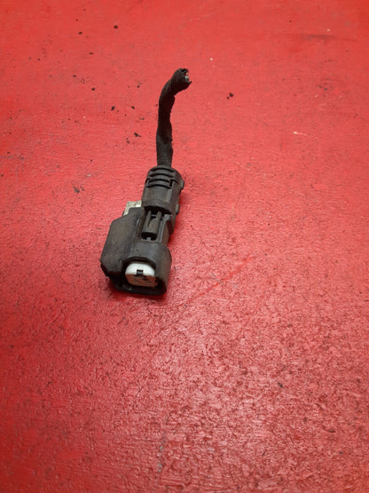2005 - 2009 Kia Sorento Amanti 3.5L 3.8L Fuel Rail injector PIGTAIL 35304-3C400