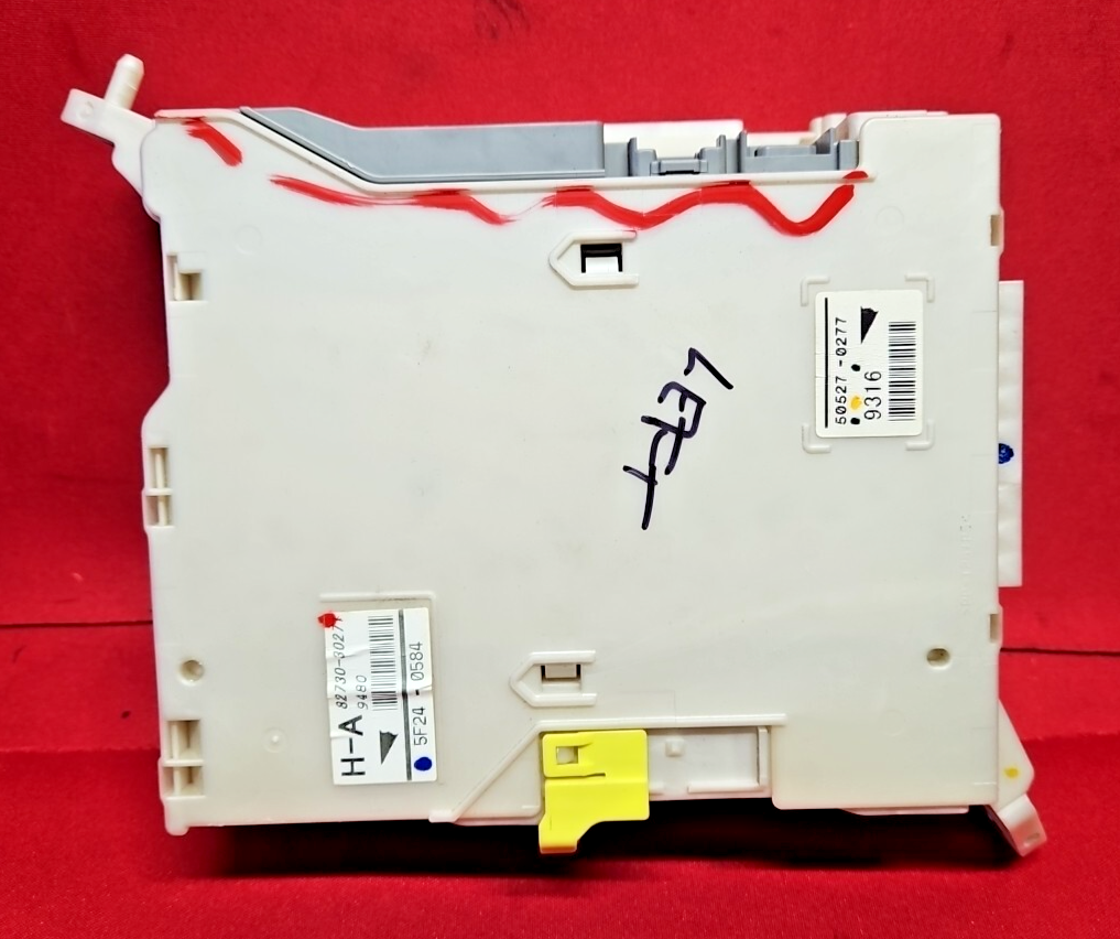 2006 - 2011 Lexus LEFT DRIVER Dash Fuse Box Junction Block 82730-30271