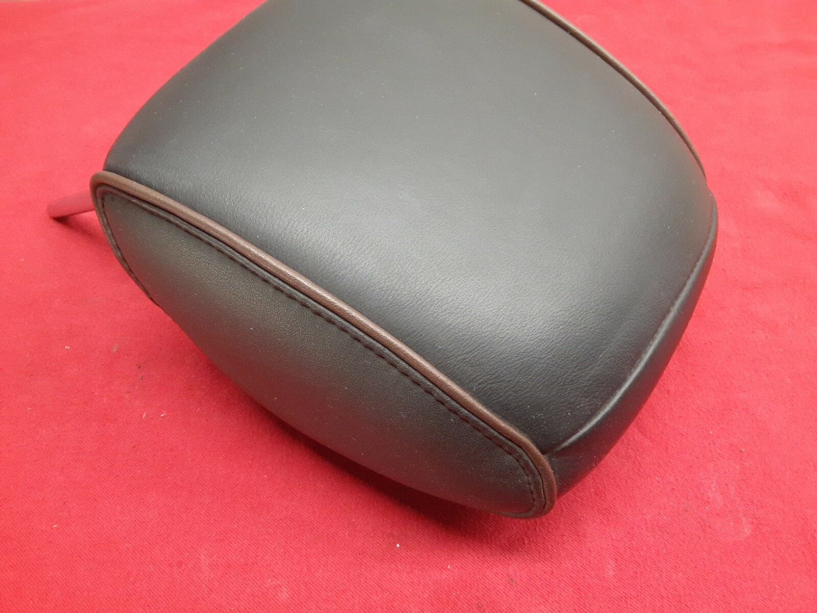 2010 2011 2012 Lincoln MKZ - Headrest - Black with Brown Edges- LH / RH