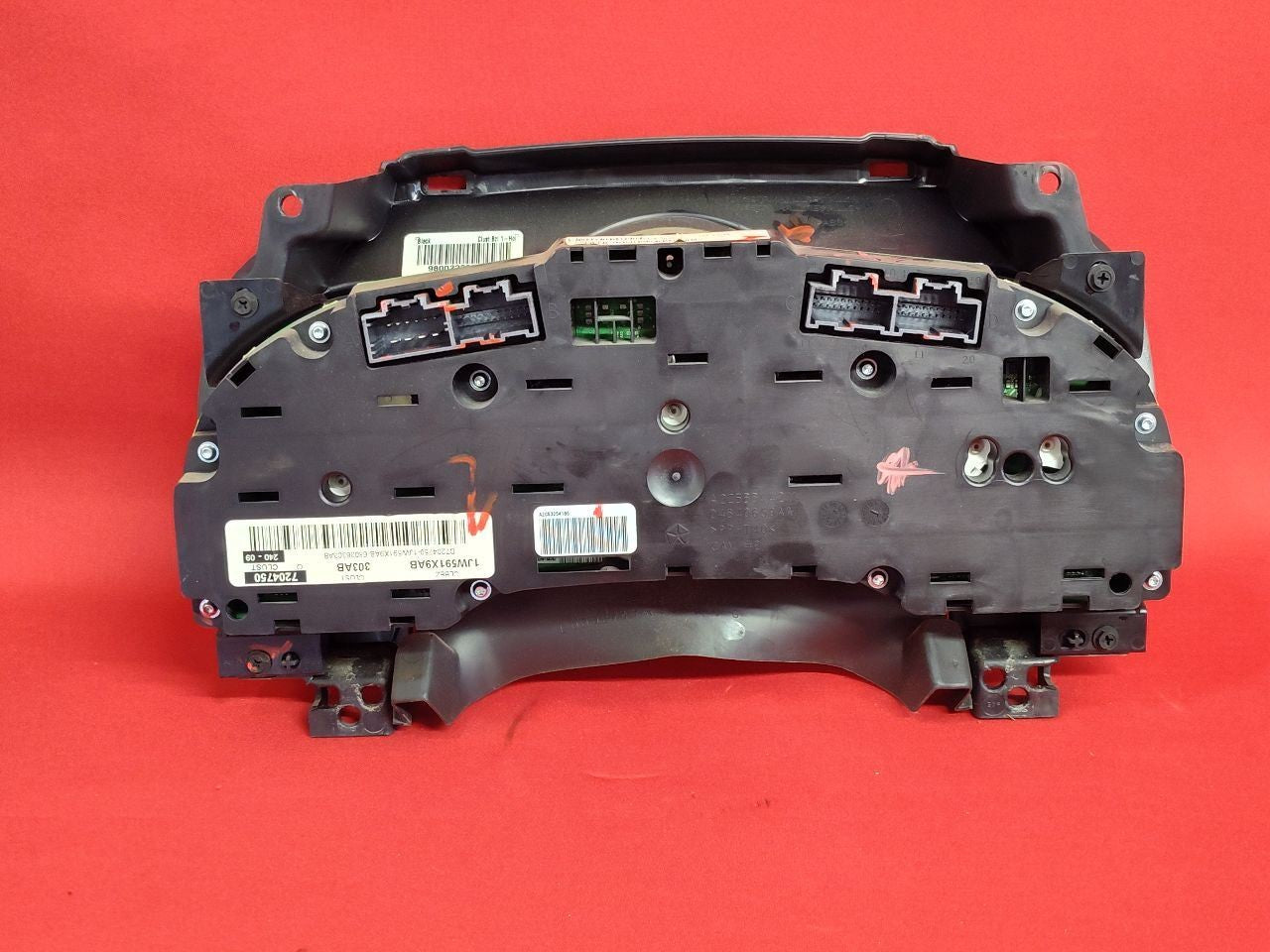 2010 Dodge Caliber L4 Auto Trans Speedometer Instrument Cluster 68036303AD