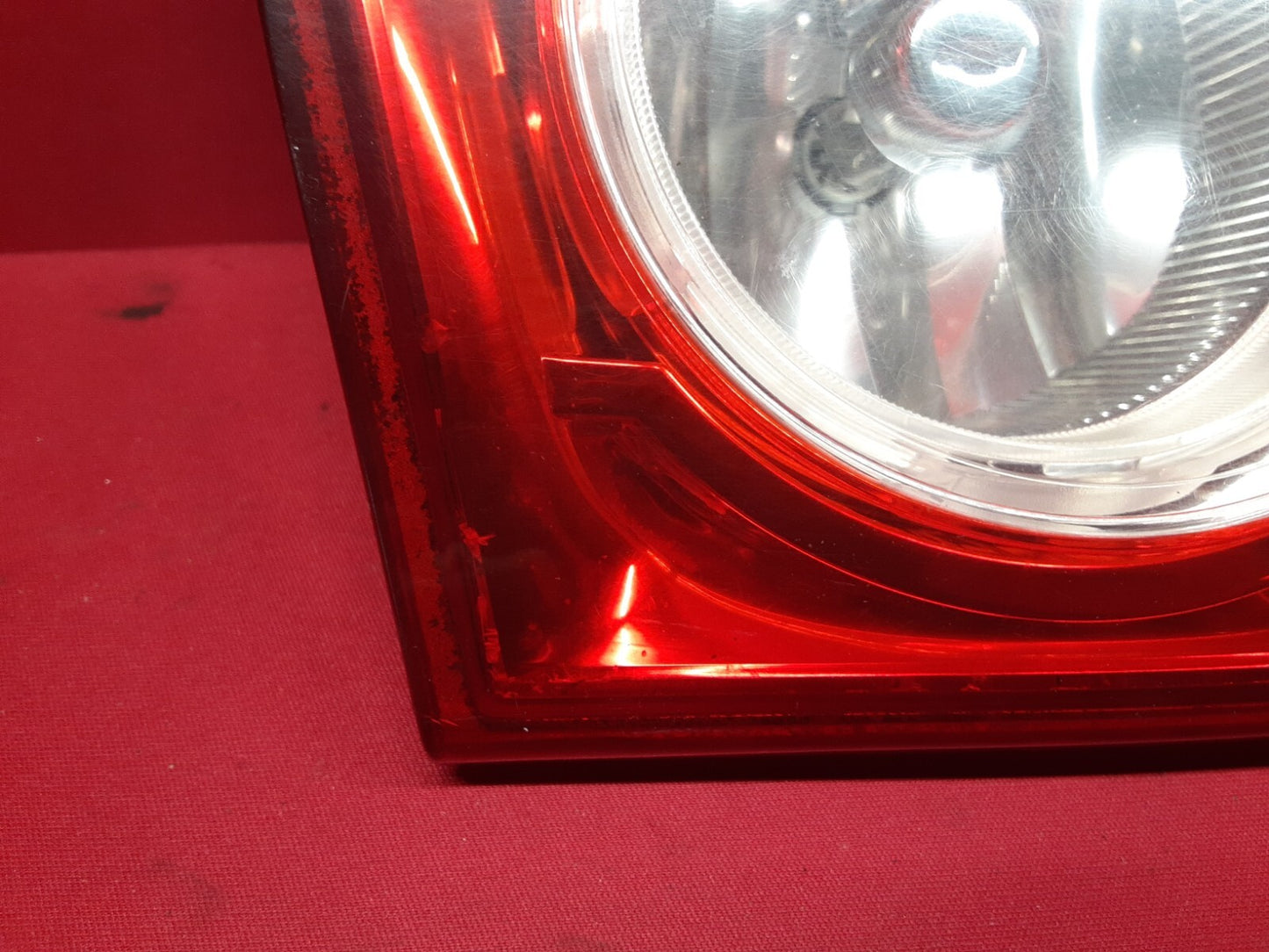 2008 - 2012 Chevy Chevrolet Malibu LEFT INNER Trunk Lid Tail Light Lamp 15271121