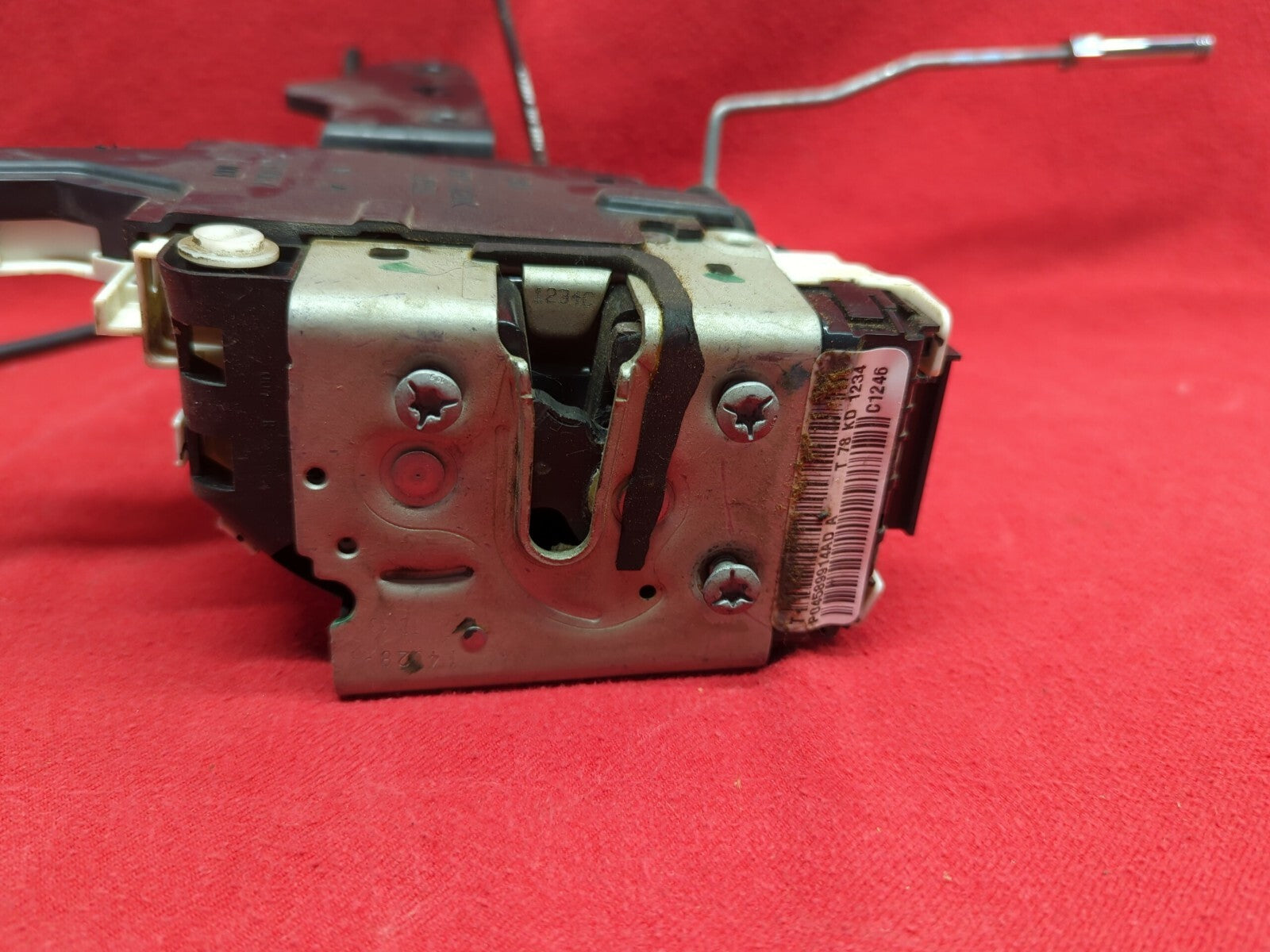 2011 - 2019 Dodge Journey REAR RIGHT PASSENGER Door Latch Lock Actuator