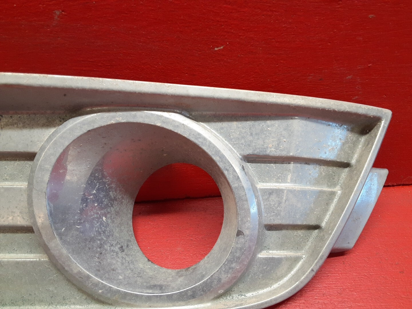 2007-2010 Ford Edge Front Left Bumper Fog Light Bezel Chrome 7T4Z-17E811-B