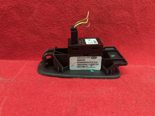 BMW 535i GT / 5 Series - F07 Rear Right Side Window Switch W/ Bezel - 9163527