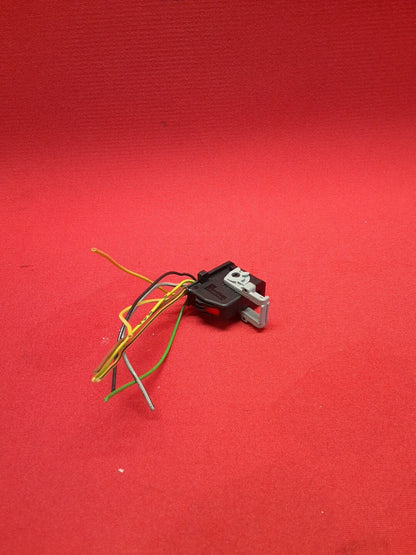 2003-2006 Range Rover HSE Headlight Lamp Switch Pigtail YUD000161PUY