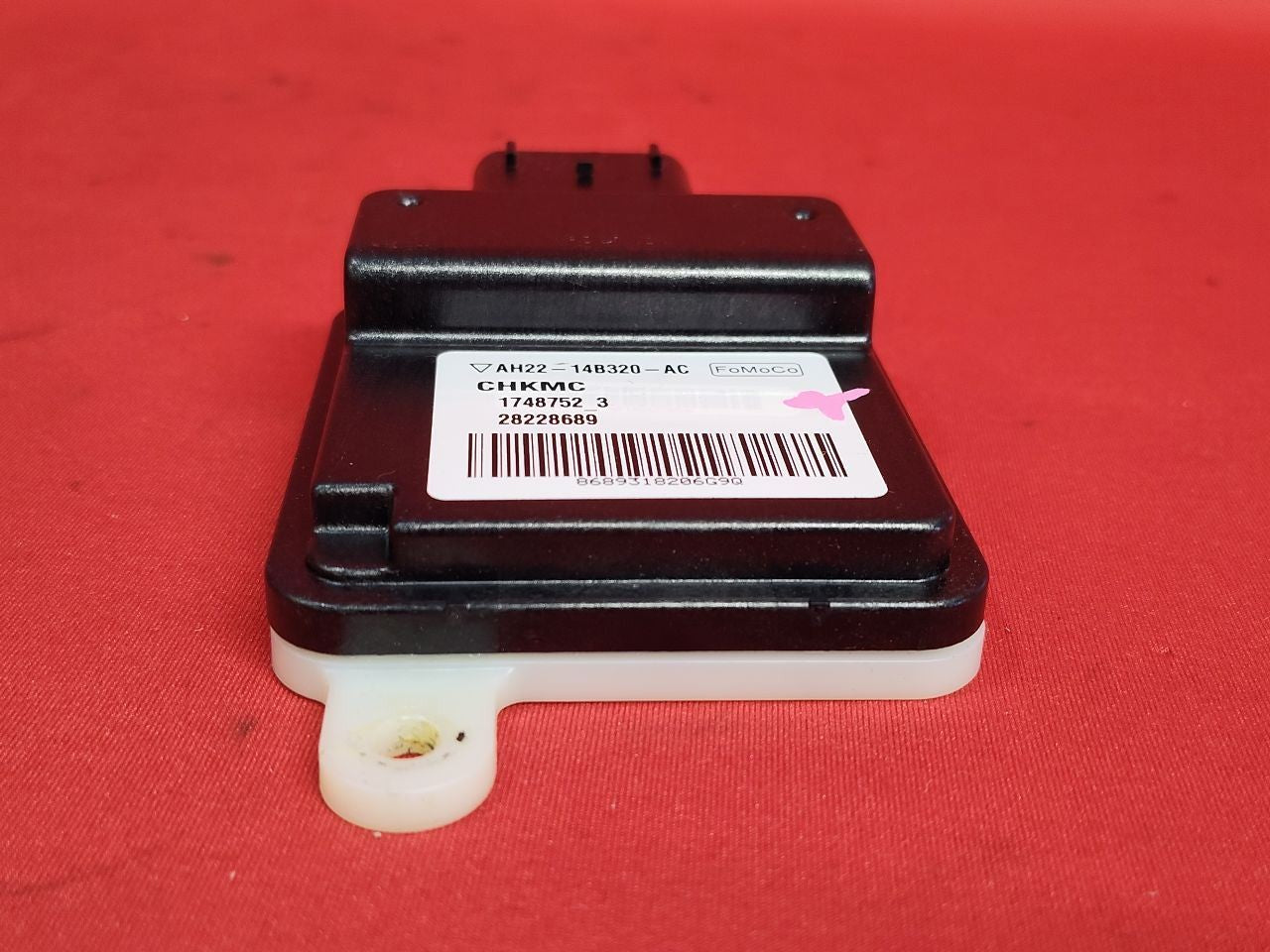 2012 2013 Land Rover LR4 Front Passenger Seat Occupancy Weight Sensor Module