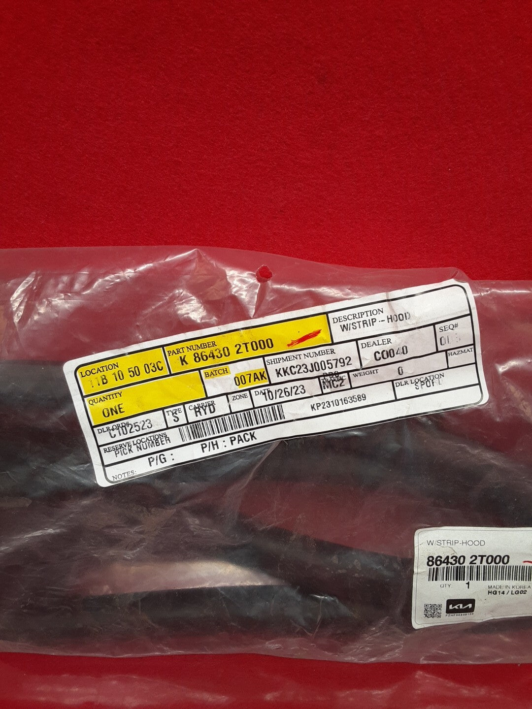 2011 - 2015 Kia Optima Hood Rear Weather Strip / Seal NEW OEM