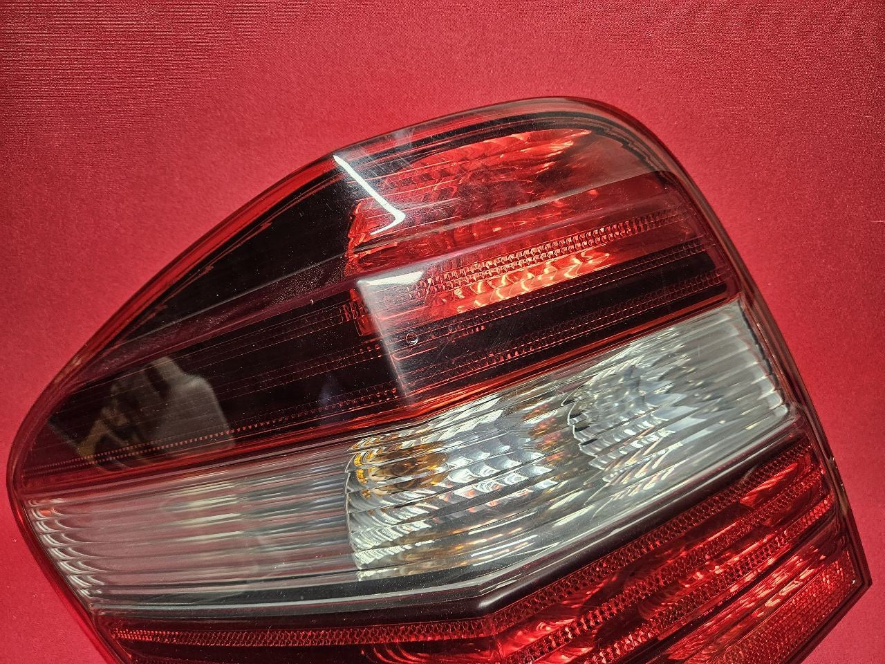 2002-2011 ML-Class SUV Base LEFT DRIVER Outer Quarter Mounted Tail Light Lamp