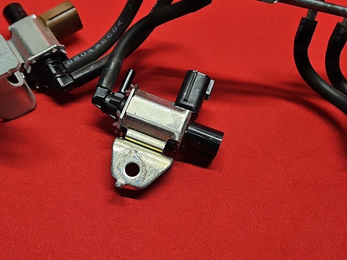 2019 Infiniti QX60 / 22-24 Pathfinder Solenoid Vacuum Hose Gallery w/ Solenoids