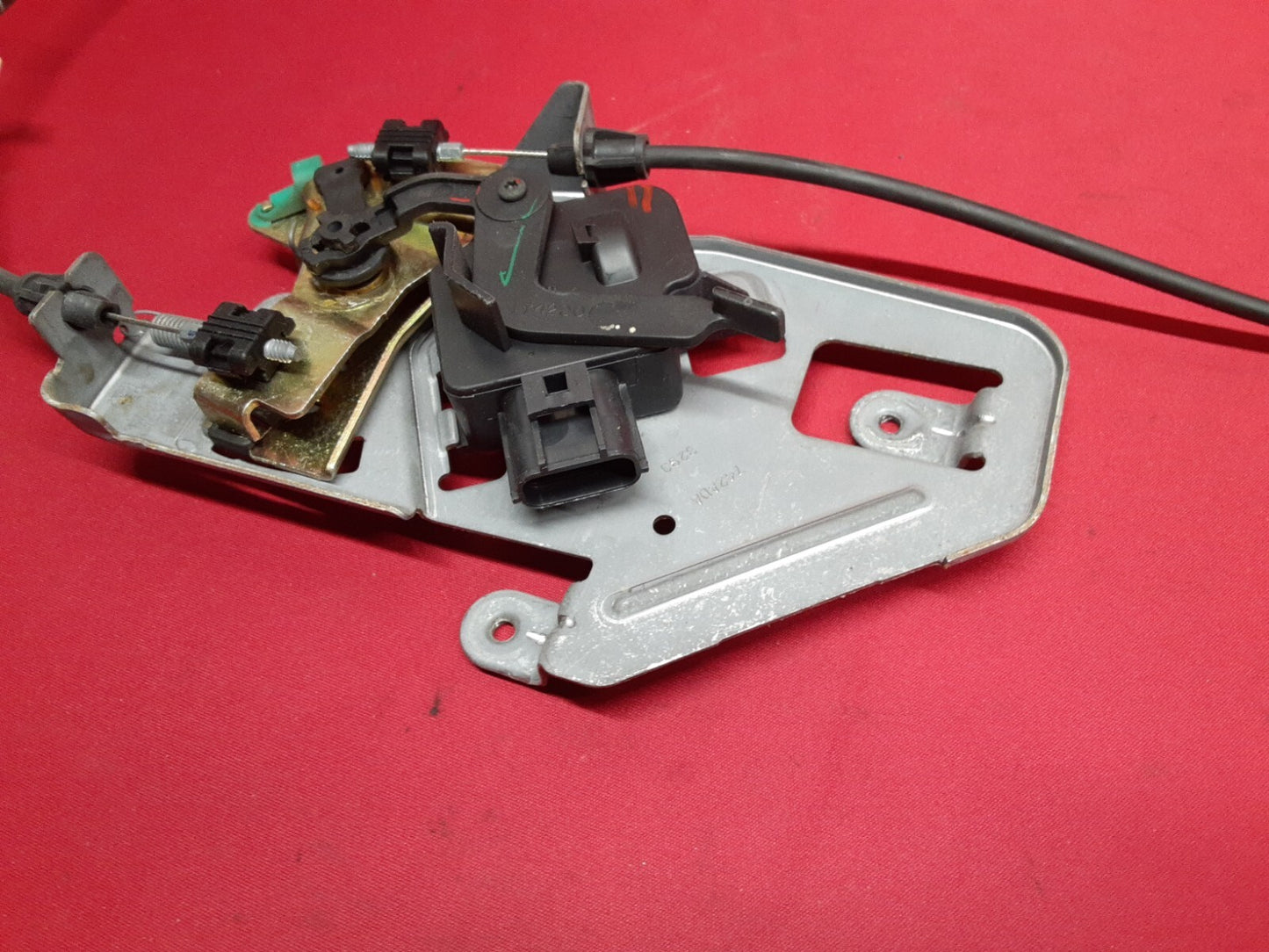 2001 - 2004 Jeep Grand Cherokee Liftgate Latch Lock Release Actuator 5018479AB