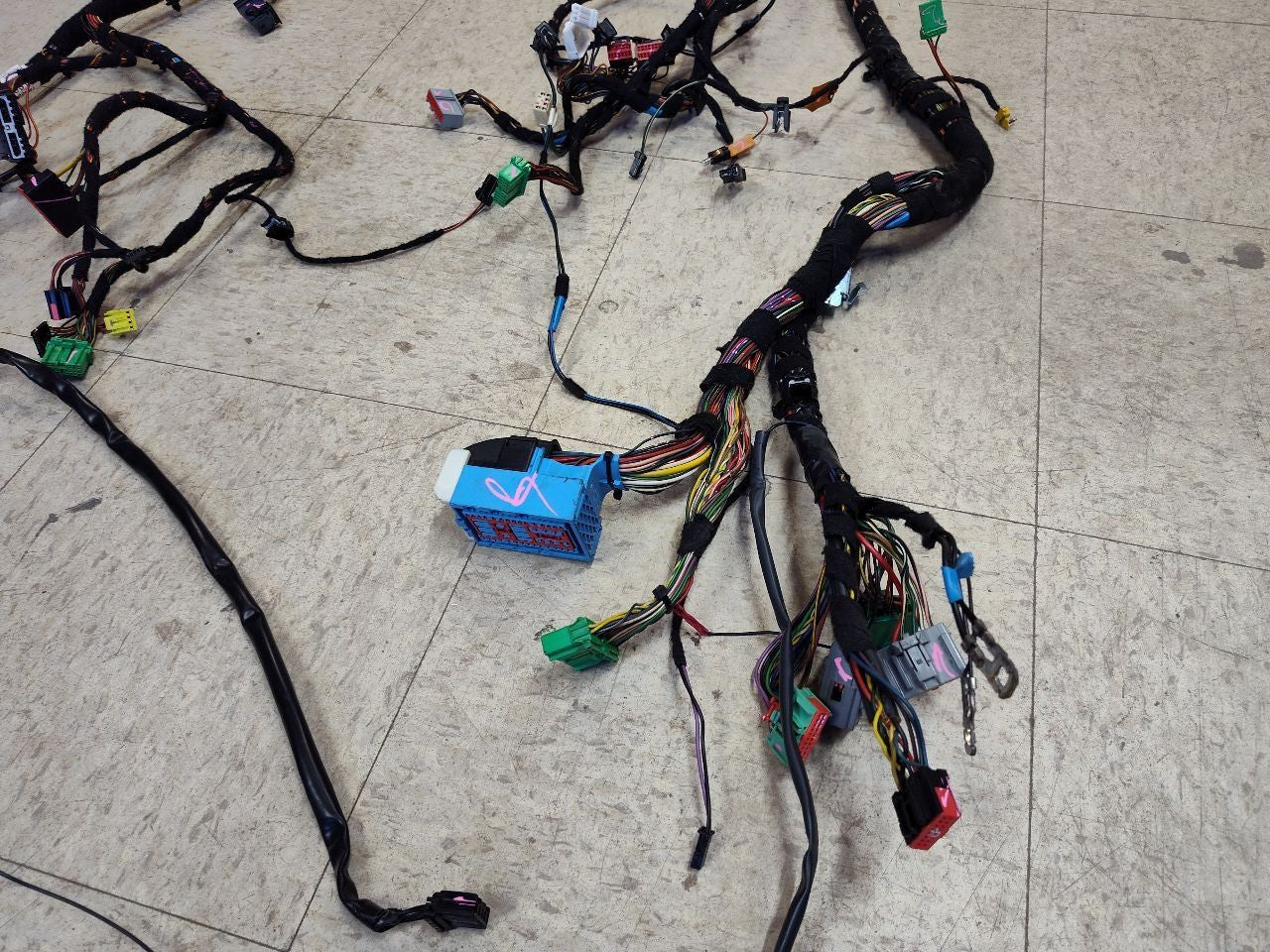 2007 Land Rover LR3 Instrument Panel Dash Complete Wiring Harness YMG505140