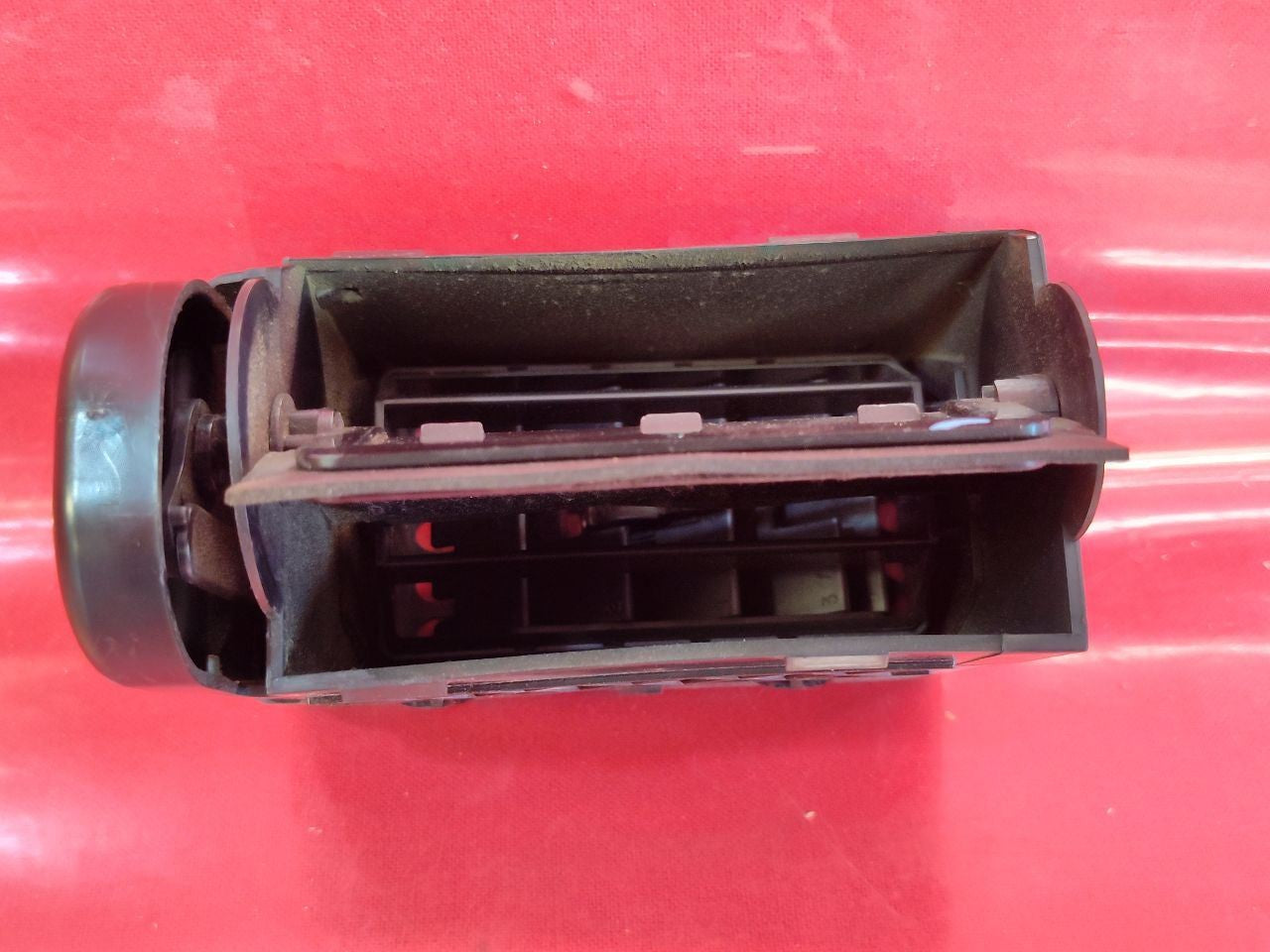 1995-1999 Oldsmobile Aurora FRONT RIGHT PASSENGER Door Mounted Air Vent Register
