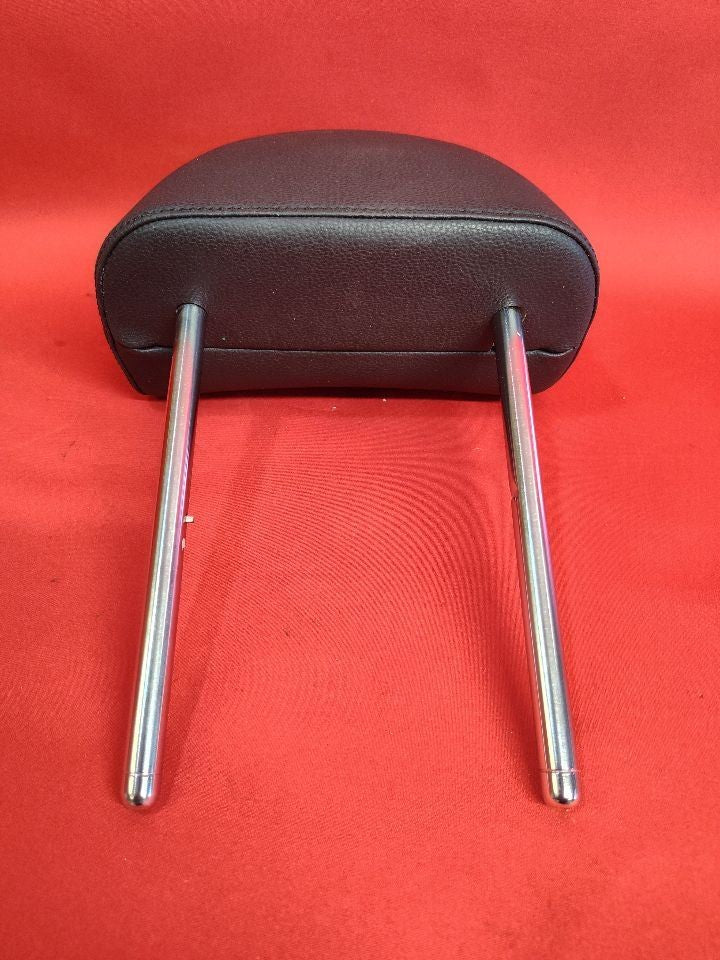 2012-2017 VW Volkswagen Tiguan FRONT Left or Right Seat Headrest Leatherette Blk