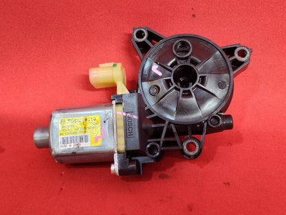 2019-2024 Kia Forte FRONT RIGHT PASSENGER Power Window Motor 82460-M6010