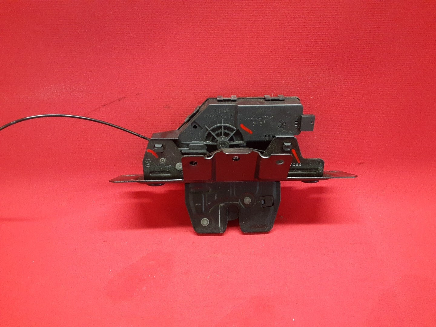 2004 Range Rover HSE Upper Rear Trunk Lock Latch Actuator 51248408492