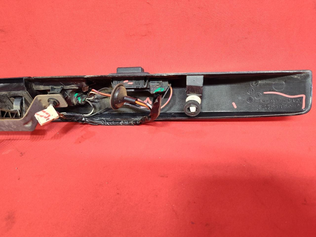 2005 2006 Jeep Grand Cherokee Liftgate Hatch License Lamp Handle PJT Dark Khaki