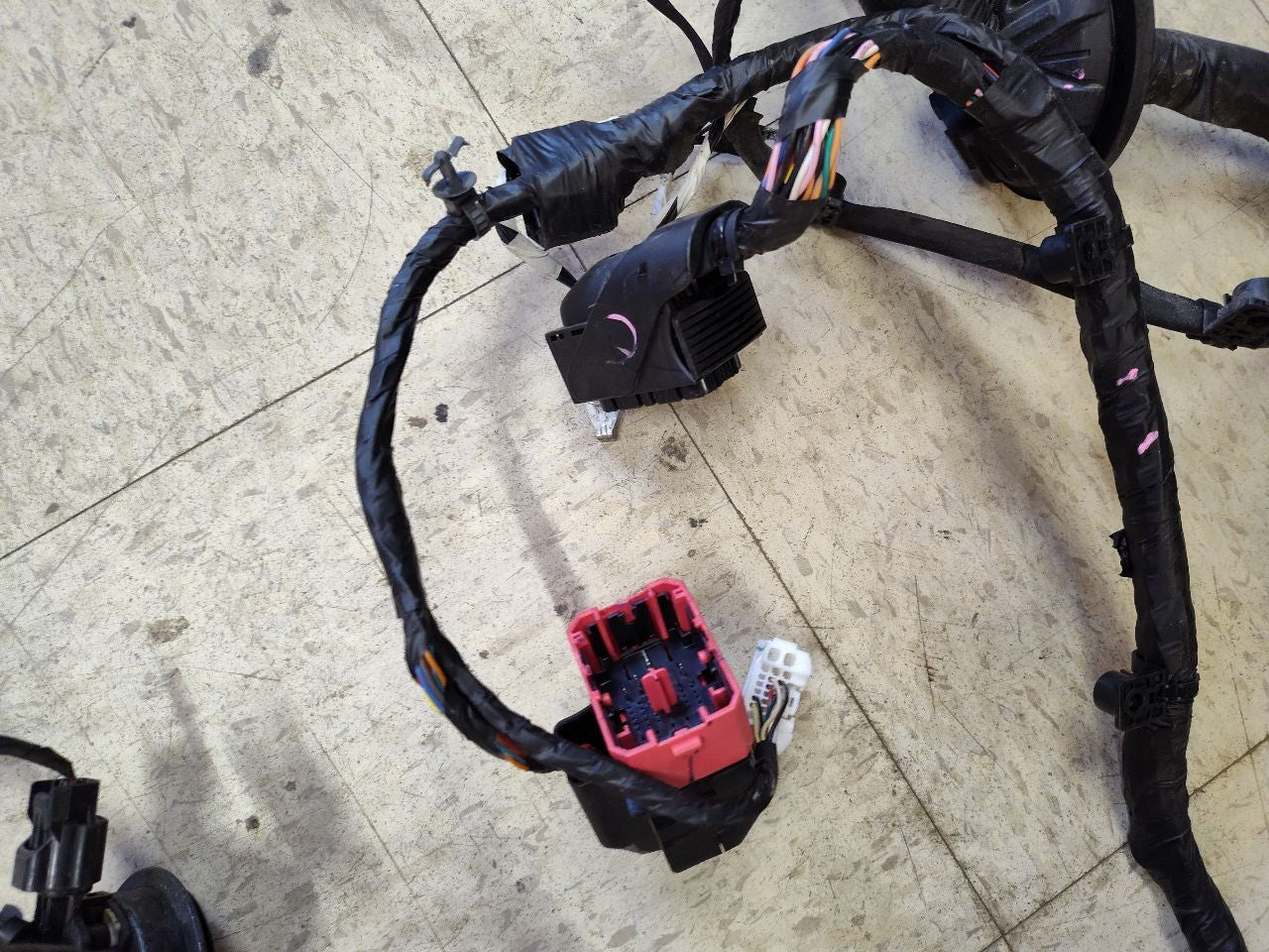 2017 2018 Kia Sorento 3.3L V6 Lambda II AWD Engine Bay Wiring Harness 81k Miles