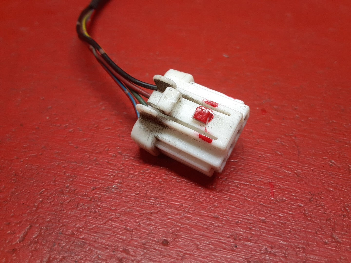2000-2003 Nissan Sentra RIGHT REAR Brake Tail Light Harness Bulb Socket PIGTAIL