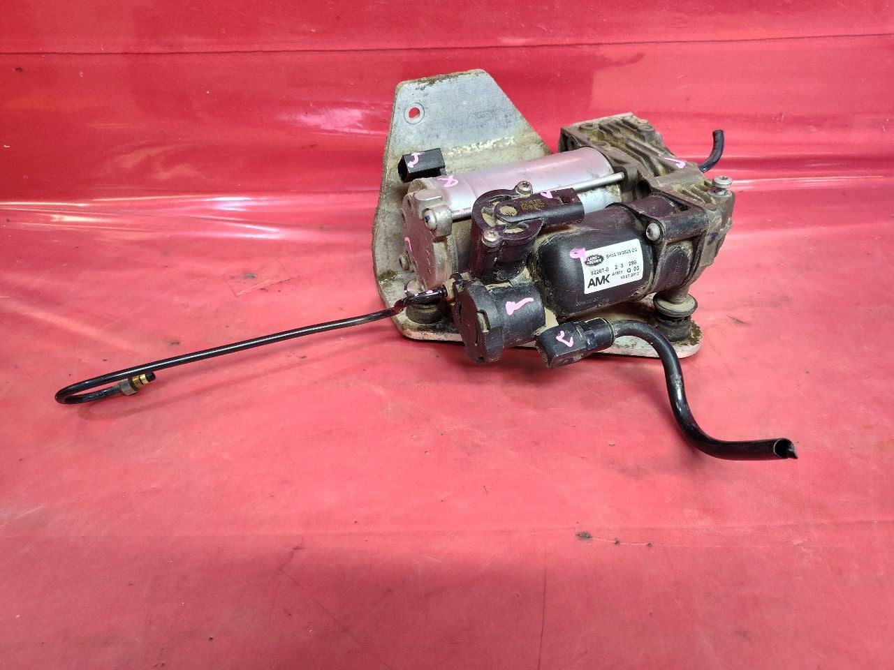 2012-2016 Land Rover LR4 Pneumatic Air Ride Suspension Compressor Pump 119k
