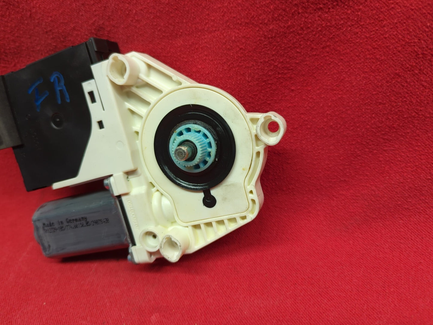 2007 VW Volkswagen Passat FRONT RIGHT PASSENGER Door Window Motor 1K0959792N