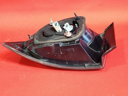 2007-2009 Mazda Mazda3 SEDAN Quarter Mounted LEFT DRIVER Tail Light Lamp LED