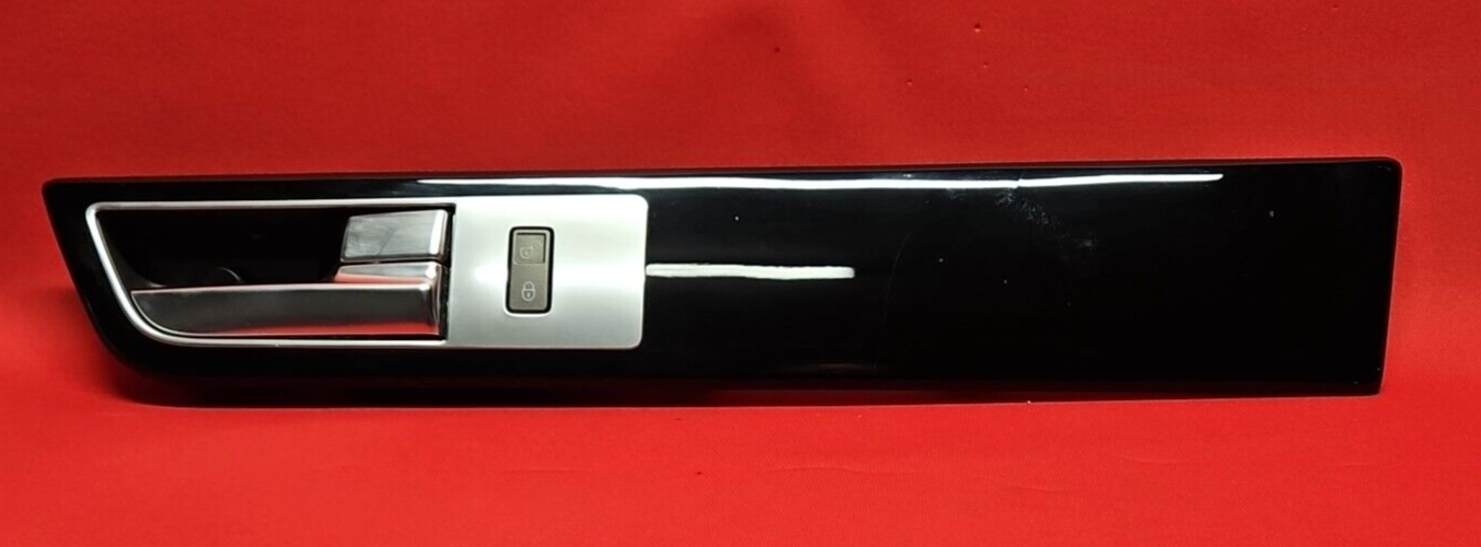 2010 - 2013 Range Rover Sport FRONT RIGHT PASSENGER Interior Door Trim w/ Handle