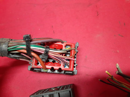 2006 2007 Buick Lucerne & DTS 4.6 V8 Engine Junction Box 15883251 PIGTAIL WIRES