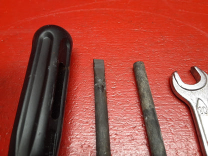 1998 1999 2000 Volvo S70 V70 Spare Tire Jack and Tools Set 9170161