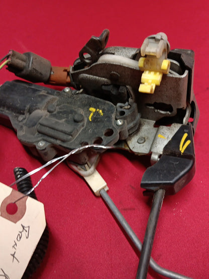 2004 - 2007 Freestar & Monterey RIGHT PASSENGER FRONT Door Latch 6F2Z-1621812-AA