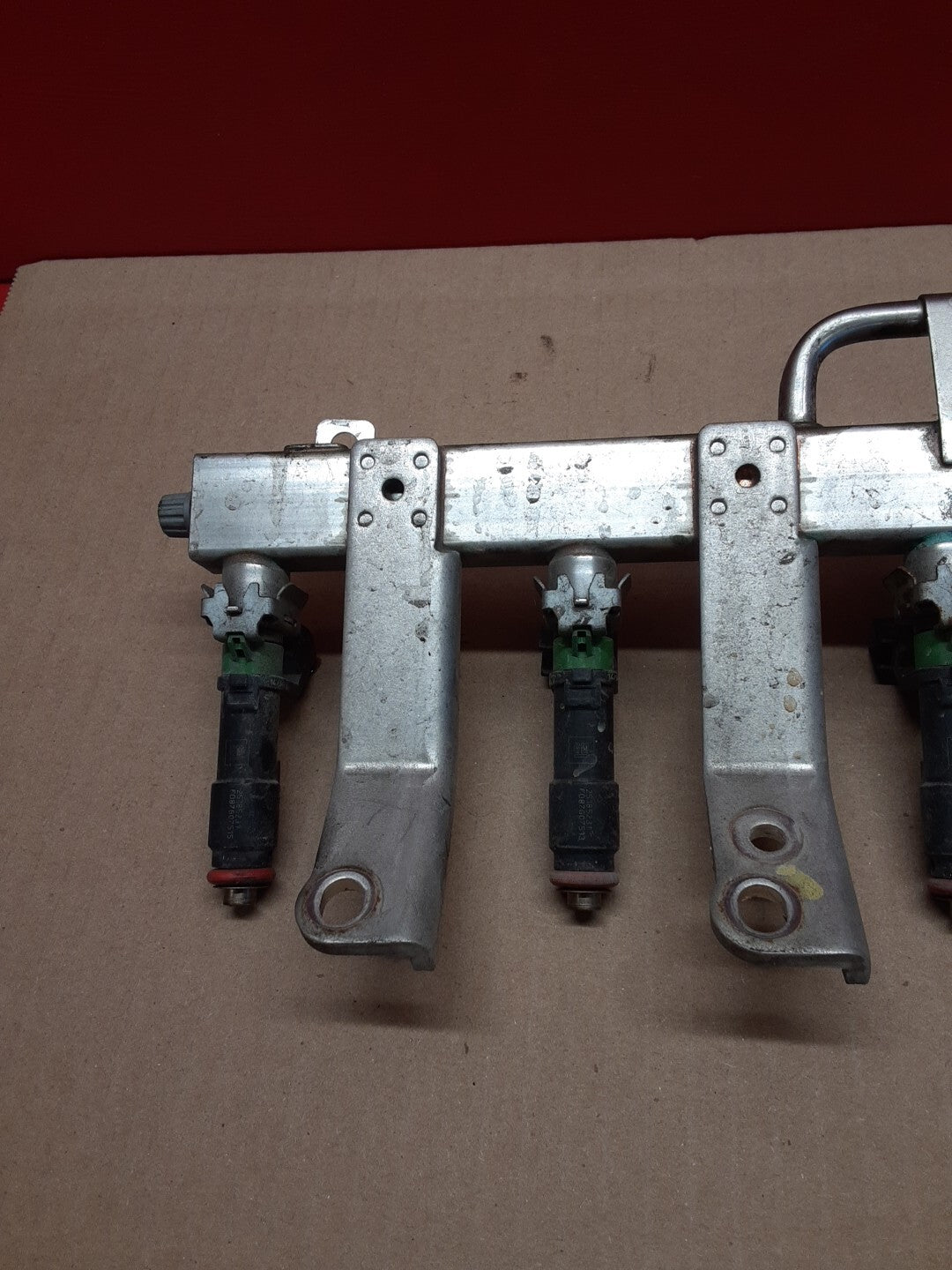 2013 2014 2015 Chevrolet Spark 1.2L Fuel Rail W/ Injectors assembly 25190789