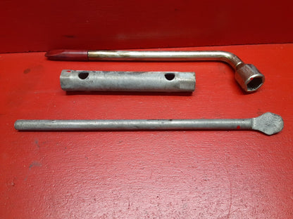1998 1999 2000 Volvo S70 V70 Spare Tire Jack and Tools Set 9170161