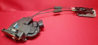 2001 - 2007 Toyota Highlander REAR RIGHT PASSENGER Door Latch Lock Actuator