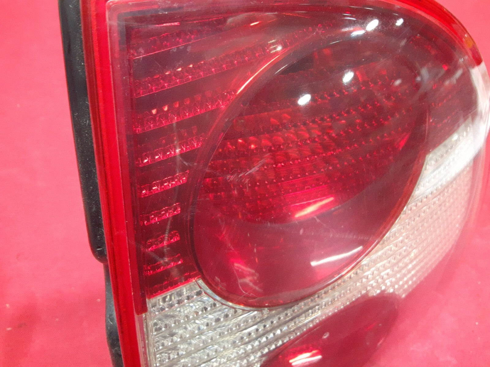 2001 2002 2003 2004 2005 VW Volkswagen Passat RIGHT PASSENGER Tail Light Lamp