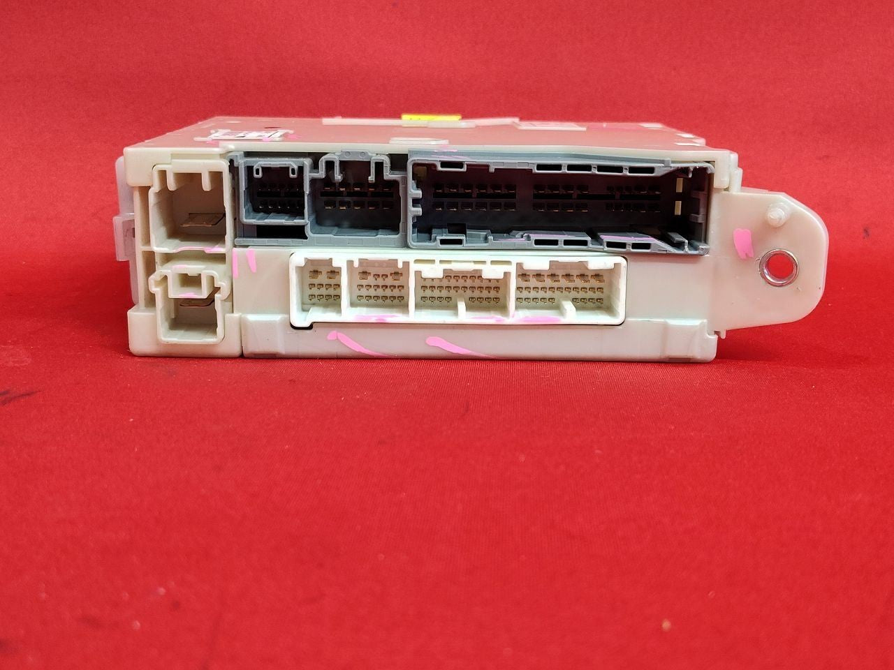 2011 2012 Lexus IS250 IS350 ISF Auto Trans LEFT DRIVER Fuse Box Junction Block