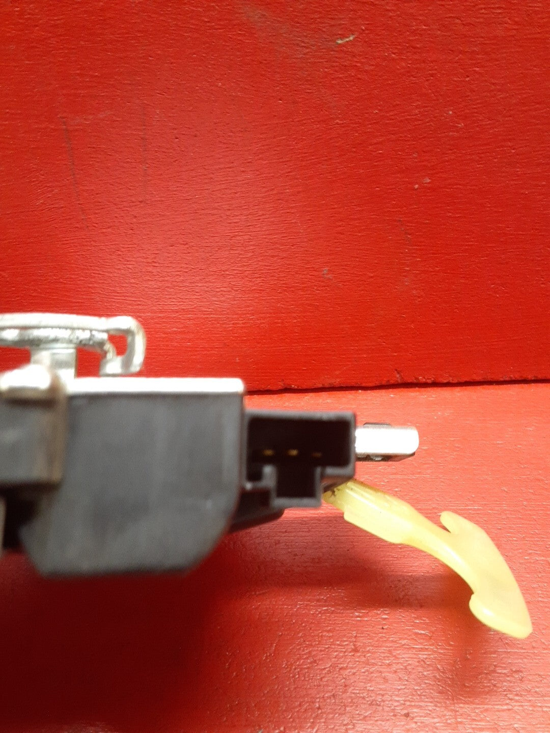 2007-2011 Toyota Camry Deck Lid Trunk Latch Lock Assembly 64600-06010