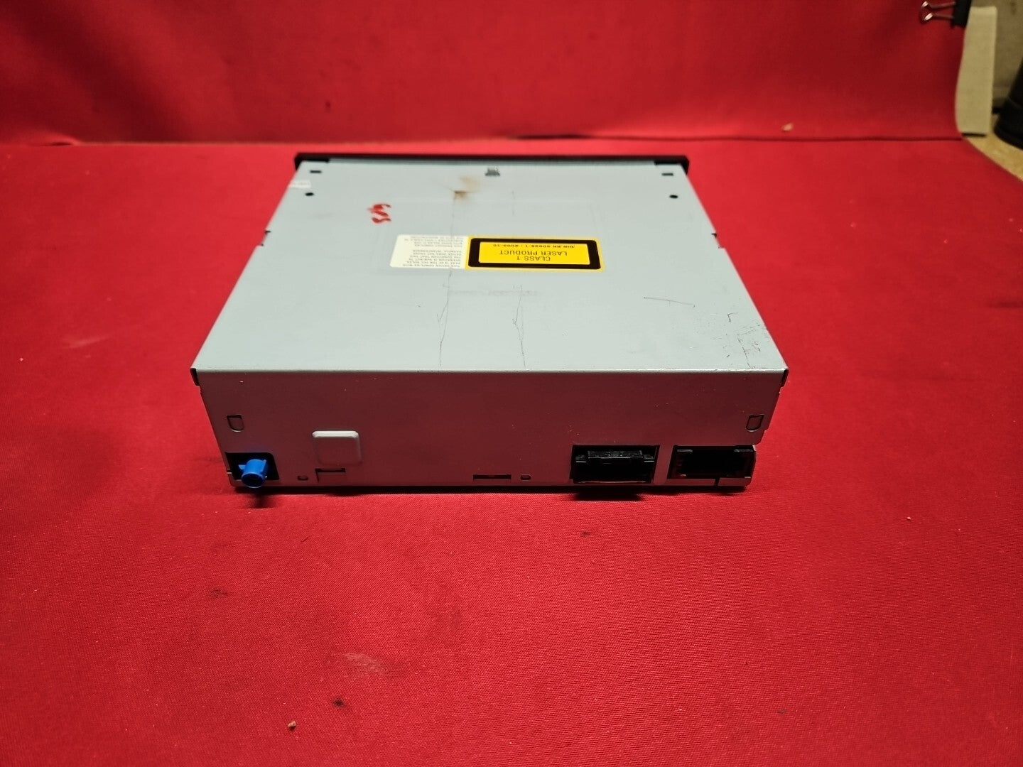 2004 - 2012 Audi GPS Navigation System DVD Player Unit 	4E0-910-888-MX