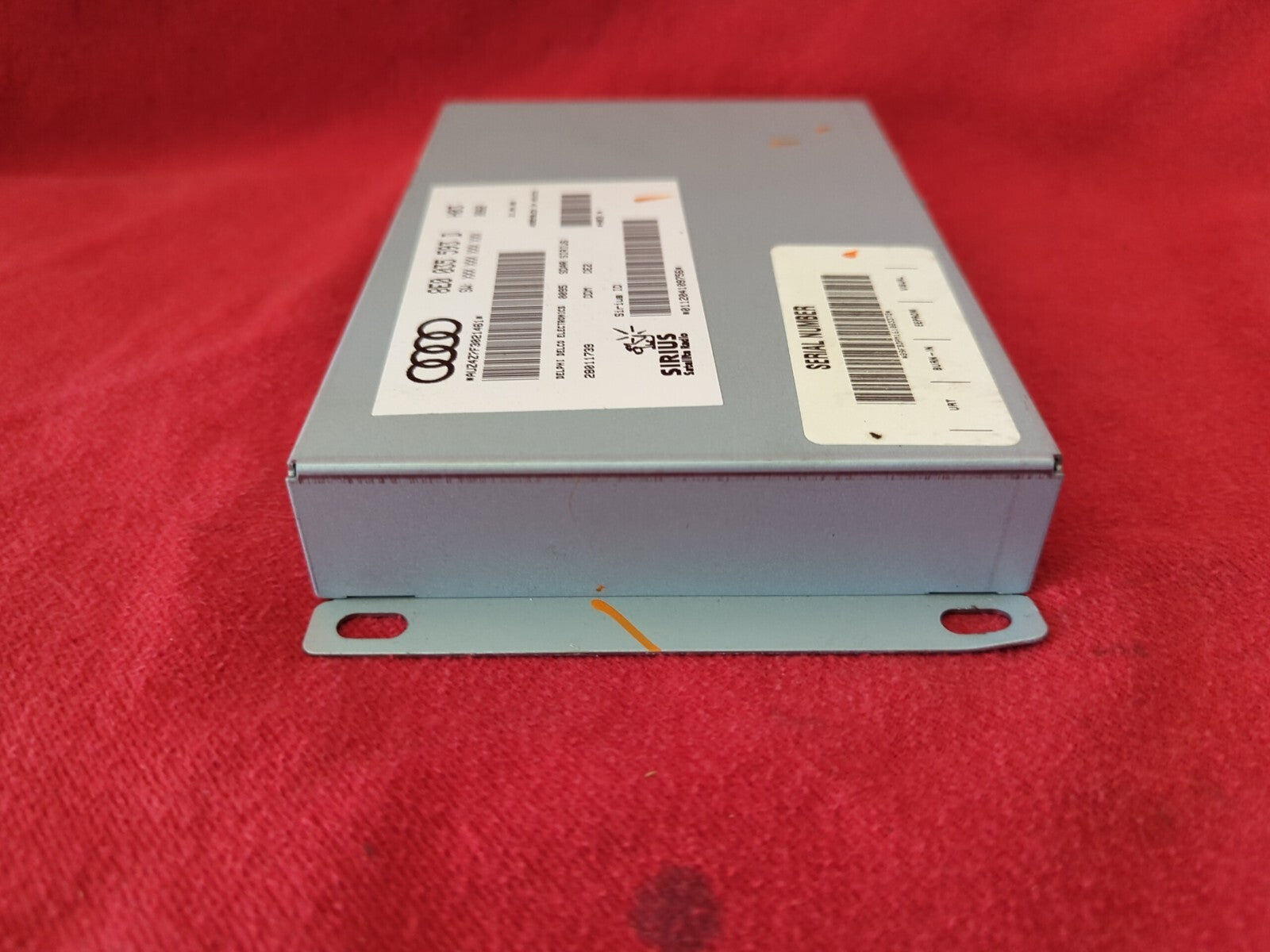 Volkswagen VW Audi Sirius XM Radio Audio Satellite Control Unit 8E0-035-593-D