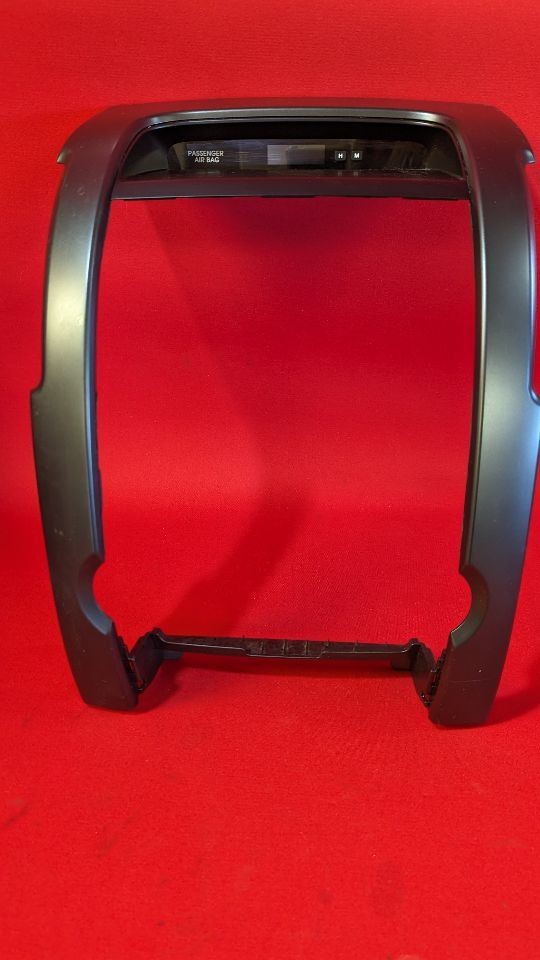 2011-2013 Kia Sorento Radio / Climate Control Dash Trim Bezel w/ Digital Clock