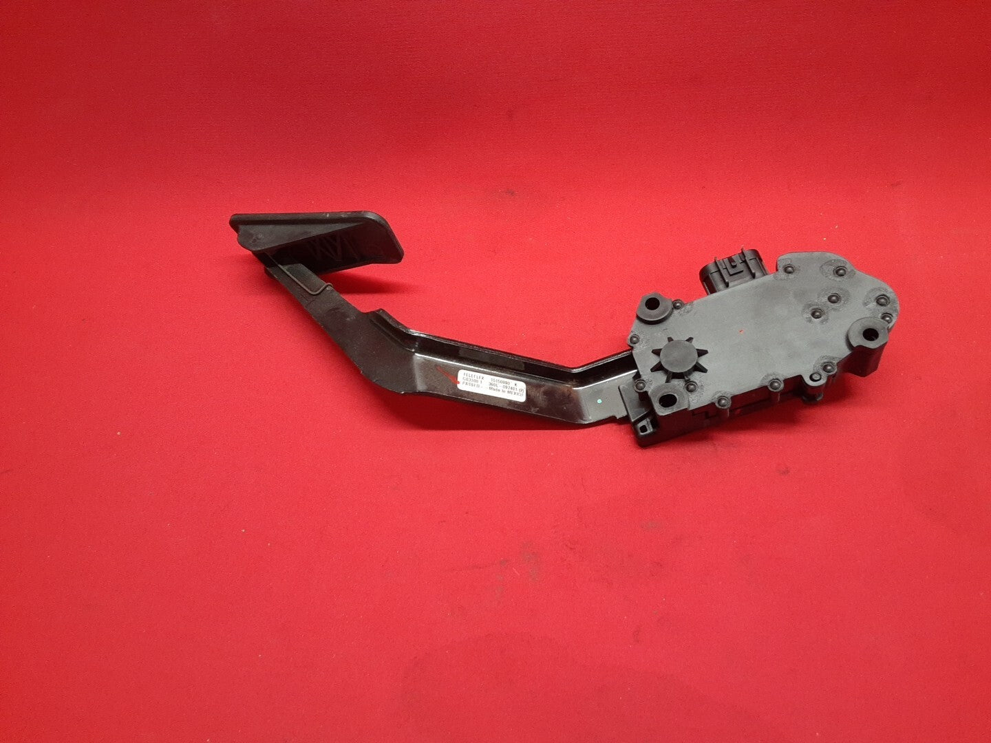 2003 Chevrolet Trailblazer Accelerator Pedal Assembly 15150990