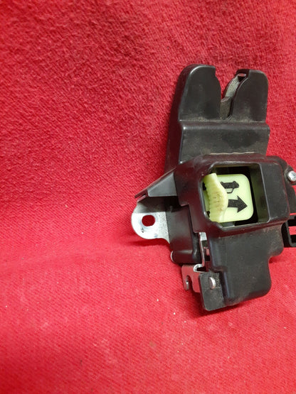 2011 2012 2013 2014 2015 2016 Hyundai Elantra Trunk Deck Lid Latch Lock Actuator