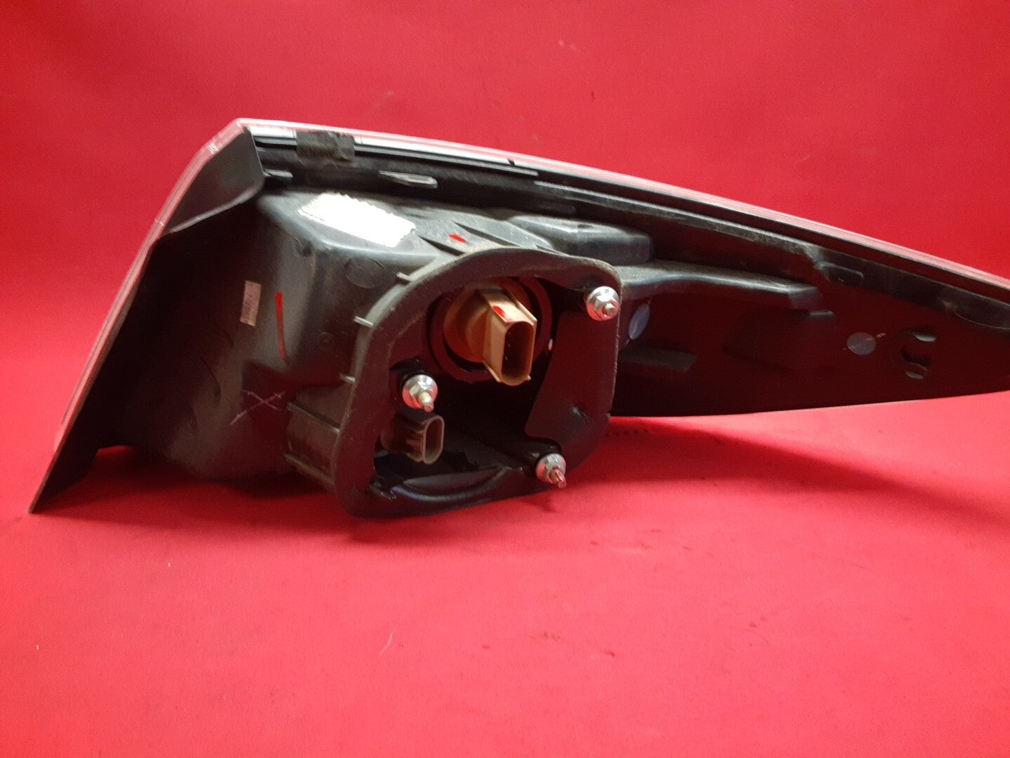 2009 - 2013 Mazda Mazda6 LEFT DRIVER OUTER BODY Tail Light Lamp HALOGEN
