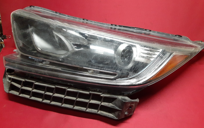 2017 - 2022 Honda CR-V CRV LEFT DRIVER Headlight Lamp HALOGEN 33100-TLA-305