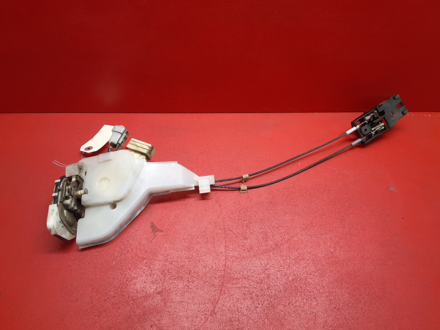 1999- 2003 Lexus RX300 Rear Left Door Lock Latch Assembly 69060-48010