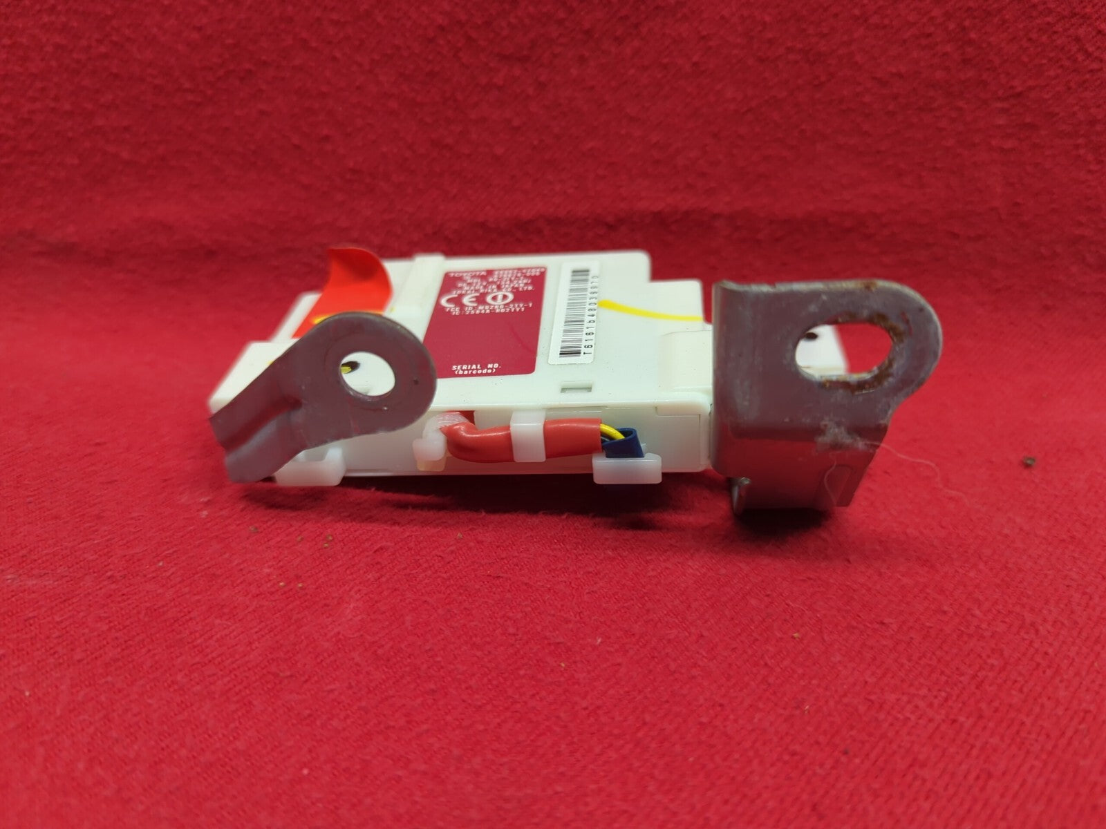 2004 - 2009 Toyota Prius Hybrid Indoor Oscillator Control Module 89992-47040