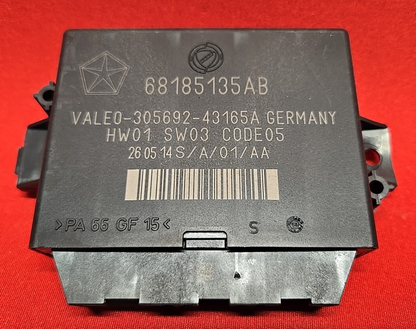 2012 - 2019 Fiat 500 500e Park Assist Aid Sensor Control Module 68185135AB