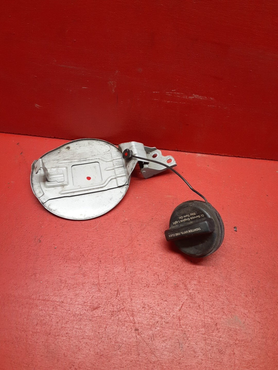 2013-2015 Chevrolet Spark Fuel Door W/ Cap OEM Switchblade Silver 95090206