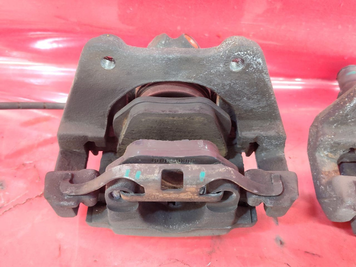 2004-2010 BMW X3 / 01-06 330i 330Ci Right Left REAR Brake Caliper Set 127k
