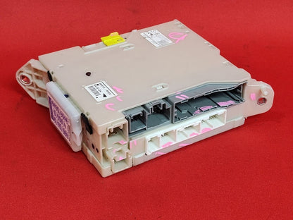 2011 2012 Lexus IS250 IS350 ISF Auto Trans LEFT DRIVER Fuse Box Junction Block