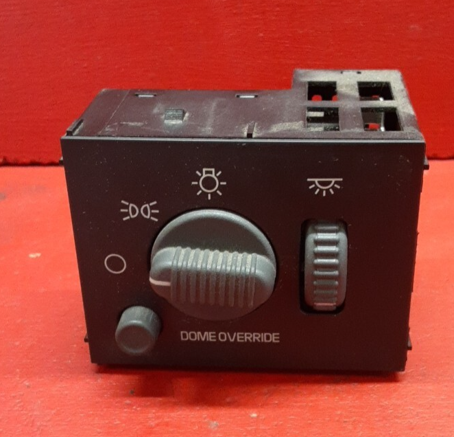 1999-2002 Chevrolet Suburban Headlight Switch Assembly 15755595