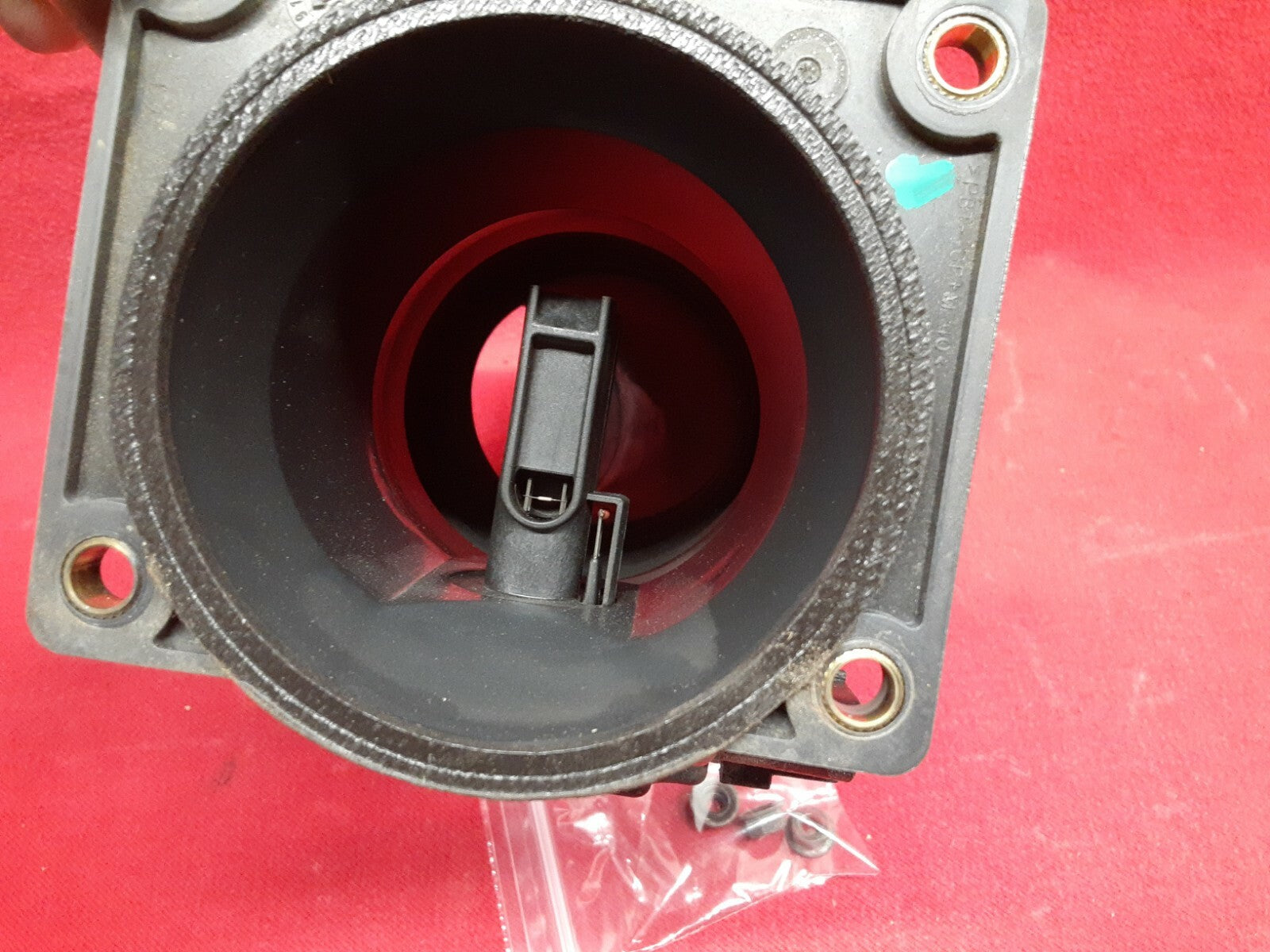 2001 - 2007 Ford Escape Mercury Mariner Mass Air Flow MAF Sensor & Outlet Tube